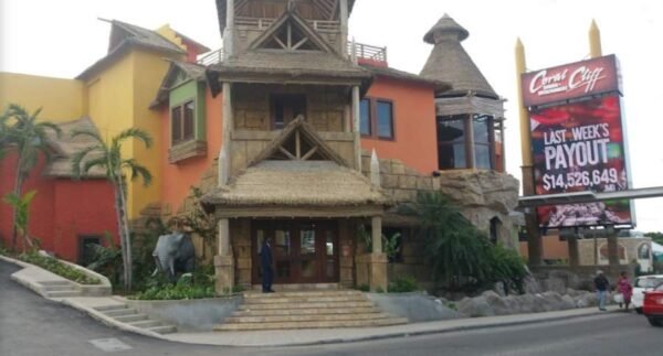 Coral Cliff Gaming Lounge Hip Strip Montego Bay - Image 2