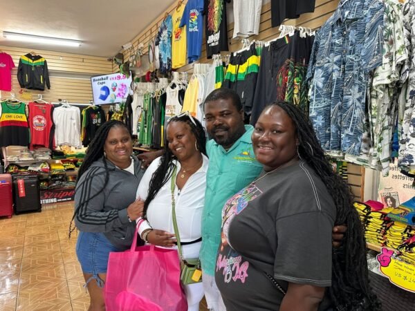 Malls & Craft Market Shopping Tour Ocho Rios - Image 2