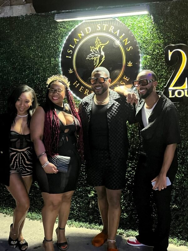 Lounge 27 27 Montego Bay - Image 2